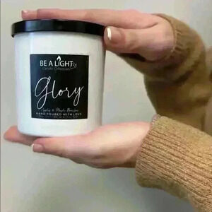 Handmade Scented soy wax luxury candles for a cause